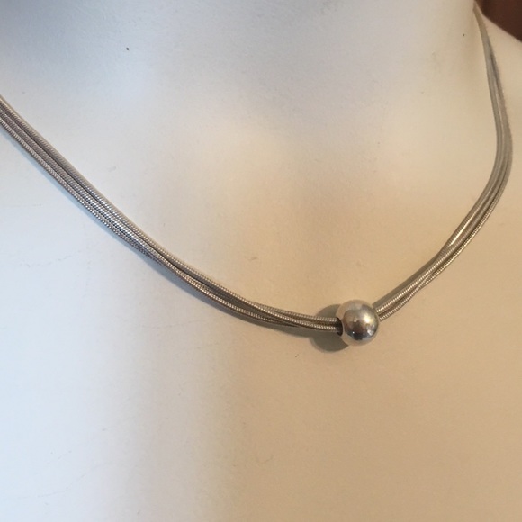 - Silpada Silver 925 bead necklace - Picture 3 of 4